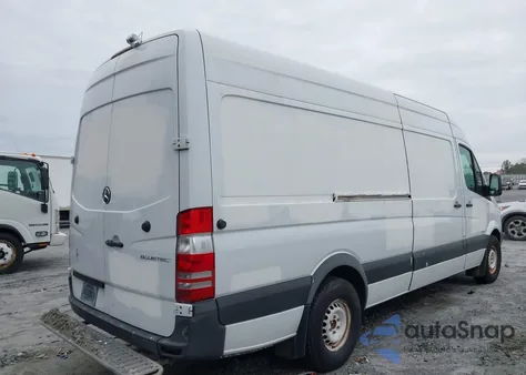 2015 Mercedes-Benz Sprinter 2500 High Roof from USA, damaged, VIN WD3PE8DB1FP123293